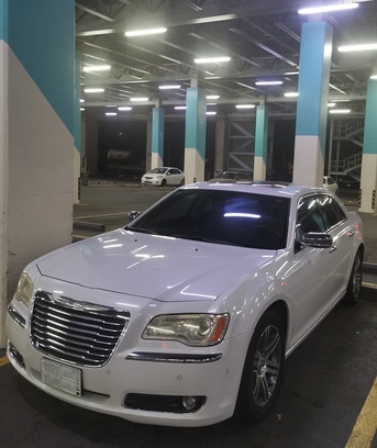 Madinah, Vehicles, Cars & Trucks , SAR 45000,  Chrysler 300C,  2014,  Automatic,  122000 KM,  No Accident