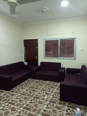 Juffair, Furniture, BHD 8,  Sofa Set (Used) Urgent Sale ‼️