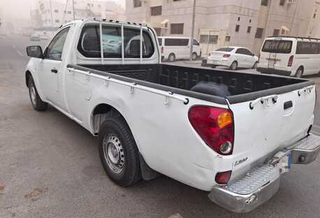 Jeddah, Vehicles, Cars & Trucks , SAR 24000,  Mitsubishi L200,  2010,  Manual,  295000 KM,    Diesel