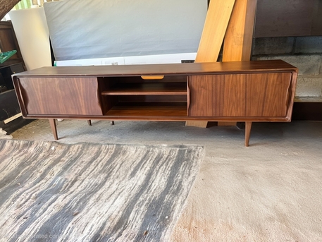Fujairah, Furniture, AED 120,  Wooden TV Table