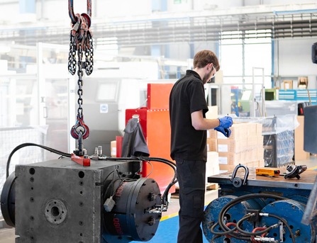 London, Business, Top Injection Molding Companies For Precision Parts
