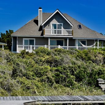 New York, Holiday/Vacation Rentals, USD 500/day,  300 Sq. Meter,  Pet Friendly Vacation Rentals On Bald Head Island For A Relaxing Coastal Stay