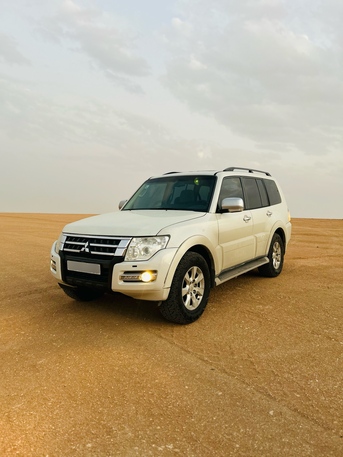 Khobar, Vehicles, Cars & Trucks , SAR 57500,  Mitsubishi Pajero,  2019,  Automatic,  290000 KM,    MODEL V6 3.5 GLS 4x4 CAR FOR SALE