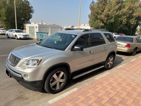 Al Mazruiyah, Vehicles, Cars & Trucks , SAR 22000,  Gmc Acadia,  2011,  Automatic,  270 KM,   Well Maintained
