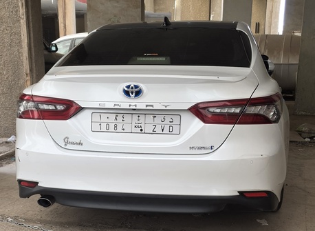 Riyadh, Vehicles, Cars & Trucks , SAR 98000,  Toyota Camry Hybrid,  2021,  Automatic,  127000 KM,