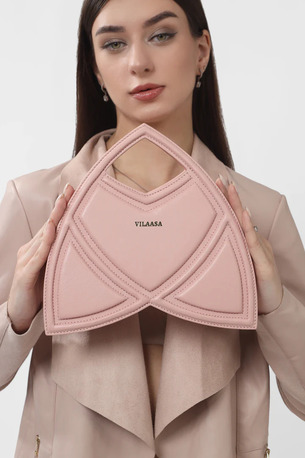 Noida, Clothing & Accessories, INR 15000,  Stylish Pink Handbag For Women &ndash; Trendy & Elegant