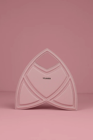 Noida, Clothing & Accessories, INR 15000,  Stylish Pink Handbag For Women &ndash; Trendy & Elegant