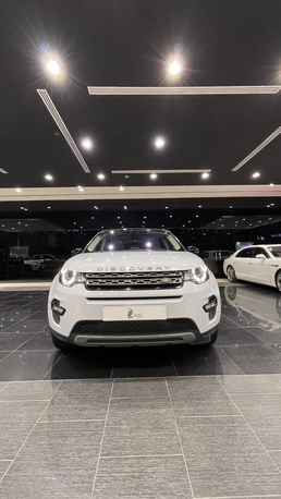 Sanabis, Vehicles, Cars & Trucks , BHD 5500,  Land Rover Discovery,  2015,  Automatic,  40000 KM,