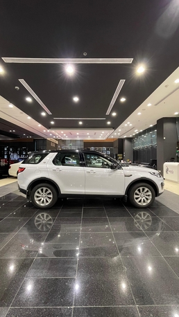 Sanabis, Vehicles, Cars & Trucks , BHD 5500,  Land Rover Discovery,  2015,  Automatic,  40000 KM,