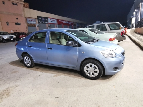 Jeddah, Vehicles, Cars & Trucks , Toyota Yaris,  2013,  Manual,  400 KM,