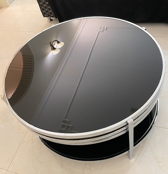 Manama, Furniture, BHD 60,  Modern Mirrored Coffee Table &ndash; Luxury Look