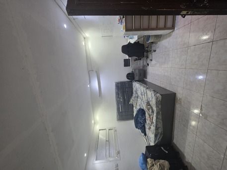 Al Wizarat, Apartments, Flats, Houses & Villas, SAR 900/month,  Furnished,  1 BR,  Spacious Room Available (3BHK) - A; Wizarat - Bachelor