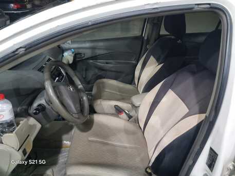 Riyadh, Vehicles, Cars & Trucks , SAR 15500,  Toyota,  2011,  Manual,  300 KM,   Yaris