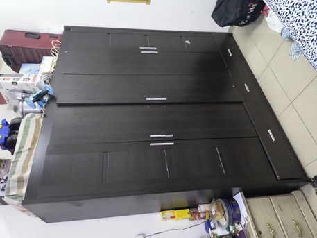 Al Jubail Al Balad, Furniture, SAR 700,  One King Size Bed And One Almirah In Very Good Condition