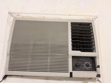 Jeddah, Air Conditioners, SAR 500,  Window AC Urgent Sell