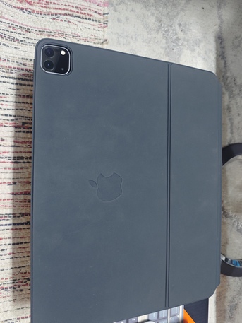 Jubail, Computers, SAR 2400,  IPAD PRO 12.1INCHES WITH MAGIC KEYBOARD