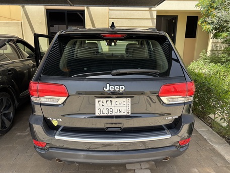 Riyadh, Auto Parts, SAR 30000,  Jeep Grand Cherokee 2015 Hemi V8