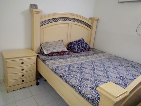 Salmaniya, Furniture, BHD 50,  BHD 45(negotiable), King Size Bed , Mattress, Dressing Table With Cupboard