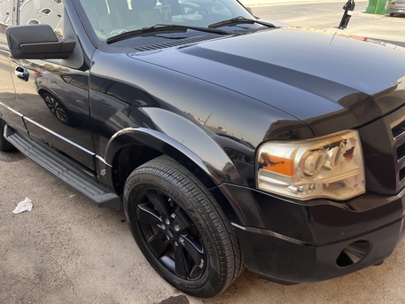Riyadh, Vehicles, Cars & Trucks , SAR 37000,  Ford Expedition XLT,  2014,  Automatic,  146000 KM,  Ford Expedition  XLT Neat Conditions 4X4 Short 146000KM