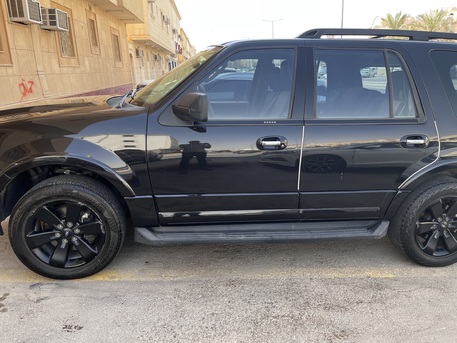 Riyadh, Vehicles, Cars & Trucks , SAR 37000,  Ford Expedition XLT,  2014,  Automatic,  146000 KM,  Ford Expedition  XLT Neat Conditions 4X4 Short 146000KM