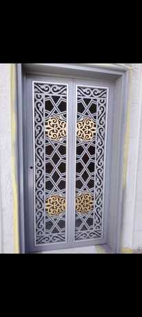 Riyadh, Construction, للحدادة و المونيم،الذجاج
