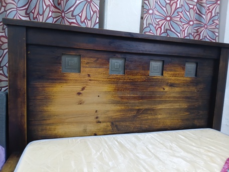 Manama, Furniture, Bhd 45,  King Size Bed