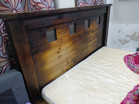 Manama, Furniture, Bhd 45,  King Size Bed