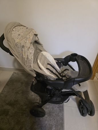 Riyadh, Baby & Kid Stuff, SAR 450,  Baby Stroller With Car Seat And High Chair