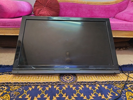 Dammam, Electronics, SAR 100,  TV