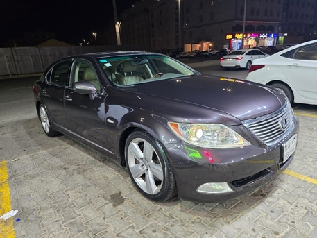 Jeddah, Vehicles, Cars & Trucks , SAR 26000,  Lexus LS 460,  2007,  Automatic,  360000 KM,  Lexus LS460 Full Option Price Negotiable