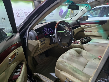 Jeddah, Vehicles, Cars & Trucks , SAR 26000,  Lexus LS 460,  2007,  Automatic,  360000 KM,  Lexus LS460 Full Option Price Negotiable
