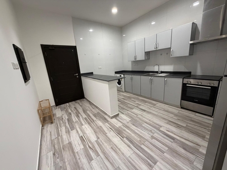 Juffair, Apartments, Flats, Houses & Villas, BHD 300,  2 BR,  Fully Furnished Bright Full 2Bhk Flat For Rent With Ewa