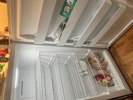 Dhahran, Appliances, SAR 900,  Upright Freezer - White In Very Good Condition