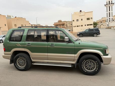 Riyadh, Vehicles, Cars & Trucks , SAR 17000,  Isuzu Trooper,  2000,  Automatic,  288479 KM,  SAR17000,  4x4, (7 Seater), , , , 4x4, Excellent Condit