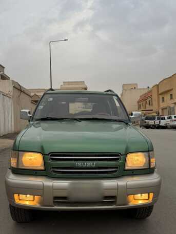 Riyadh, Vehicles, Cars & Trucks , SAR 17000,  Isuzu Trooper,  2000,  Automatic,  288479 KM,  SAR17000,  4x4, (7 Seater), , , , 4x4, Excellent Condit