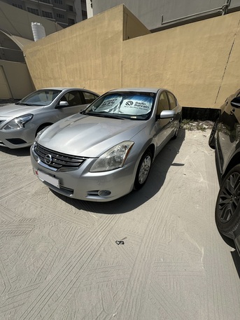Manama, Vehicles, Cars & Trucks , BHD 1400,  Nissan Altima,  2012,  Automatic,  190000 KM,