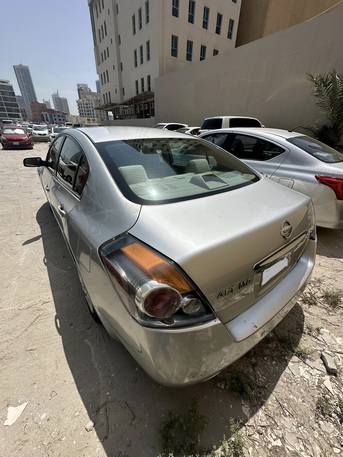 Manama, Vehicles, Cars & Trucks , BHD 1400,  Nissan Altima,  2012,  Automatic,  190000 KM,