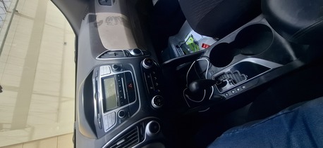 Riyadh, Vehicles, Cars & Trucks , SAR 34000,  Hyundai Tucson,  2014,  Automatic,  225000 KM,  Hyundai Tuscon 5 Seater 4x4 FWD Model