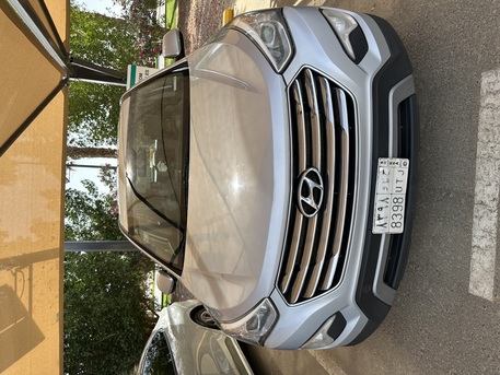 Tabuk City, Vehicles, Cars & Trucks , SAR 41000,  Hyundai Santa Fe,  2015,  Automatic,  152000 KM,  Selling This Beautiful Hyundai Grand Santafe Due To Final Exit