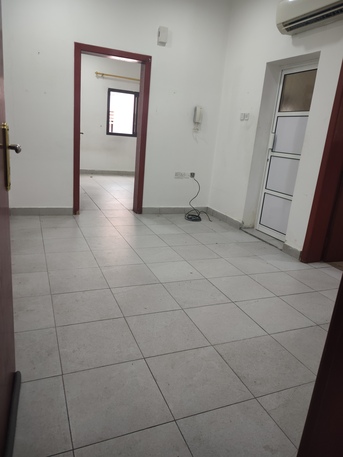 Zinj, Apartments, Flats, Houses & Villas, BHD 200/year,  1 BR,  Amazing Semi Furnishes 1 Bhk For Rent With Ewa