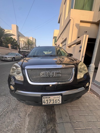 Manama, Vehicles, Cars & Trucks , BHD 2200,  GMC Acadia,  2011,  Automatic,  81000 KM,