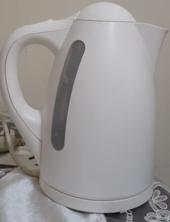 Jeddah, Household Items, SAR 30,  Garment Steamer,Television 32 In And Tefal Electric Kettle For Sell