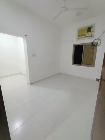 Gudaibiya, Apartments, Flats, Houses & Villas, BHD 160/month,  1 BR,  Semi Furnished 1 BHK Spacious Flat For Rent In Gudaibiya Unlimited Electricity *35529070