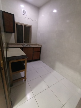 Gudaibiya, Apartments, Flats, Houses & Villas, BHD 160/month,  1 BR,  Semi Furnished 1 BHK Spacious Flat For Rent In Gudaibiya Unlimited Electricity *35529070