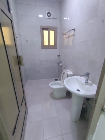 Gudaibiya, Apartments, Flats, Houses & Villas, BHD 150/month,  1 BR,  1 Bedroom Flat Semi Furnished For Rent In Gudaibiya With Unlimited Electricity*35529070