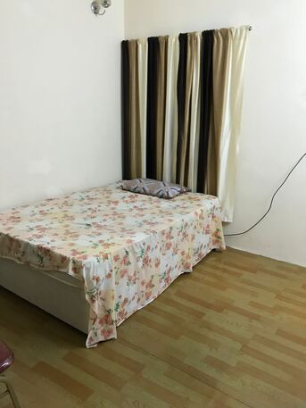 Manama, Rooms for Rent, BHD 100/month,  Semi Furnished Single Room With Separate Bathroom (Preferably Indian)