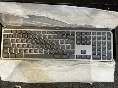Muharraq, Computers, BHD 55,  Logitech MX Keys S Keyboard (English-Russian Keys)