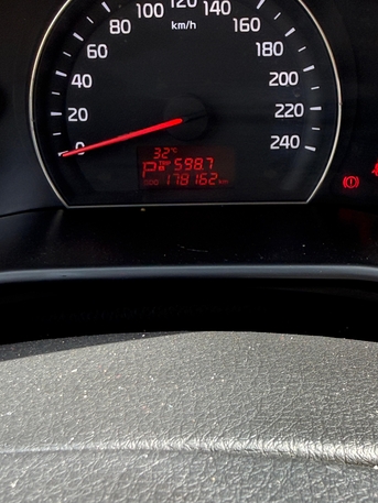 Riyadh, Vehicles, Cars & Trucks , SAR 31000,  Kia Sorento,  2015,  Automatic,  180000 KM,    V6 3.3L