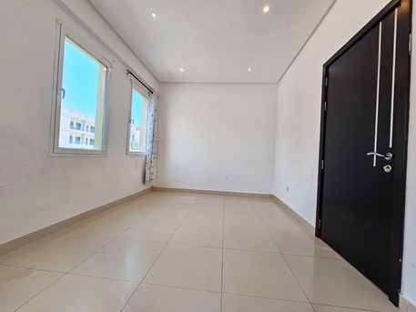 Hidd, Apartments, Flats, Houses & Villas, BHD 170/year,  1 BR,  Al Hidd City/High-end Apartment For Rent With All-electric Air Conditioning