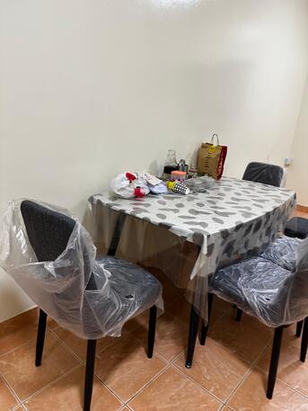 Al Nakheel, Furniture, SAR 800,  6 Chair Dining Table - Like NEW